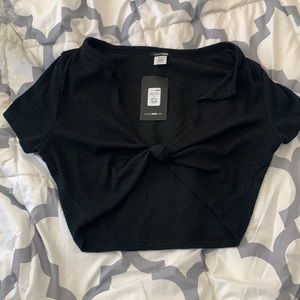 Tie in the front shirt